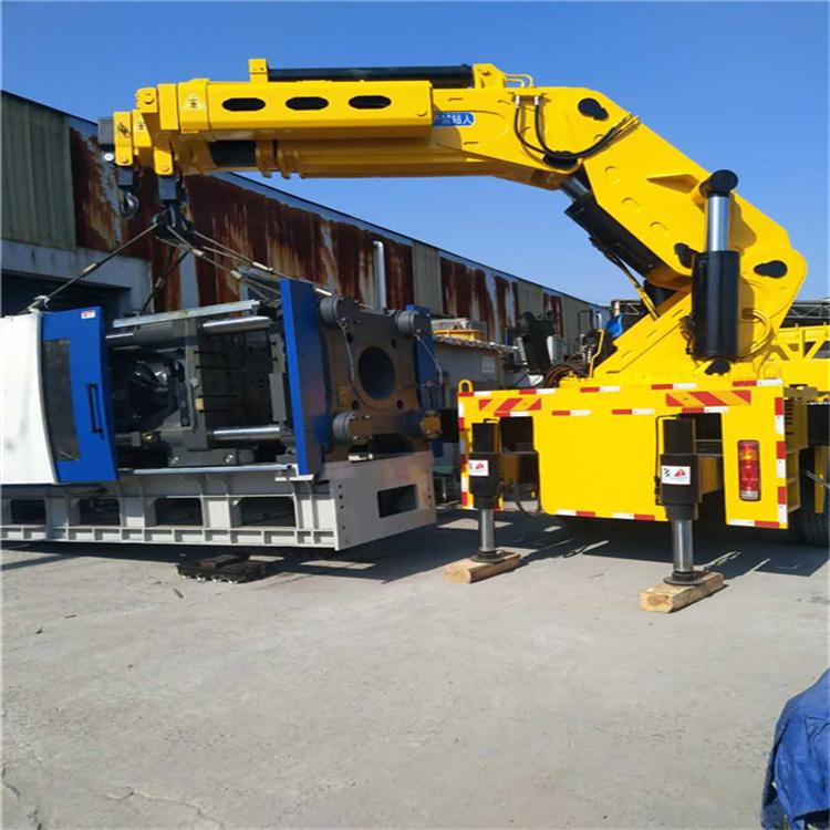 隆化县 大吨位折臂吊出租费用解析：一小时租赁多少钱