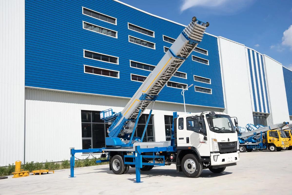 隆化县小型云梯车上料车租赁多少钱