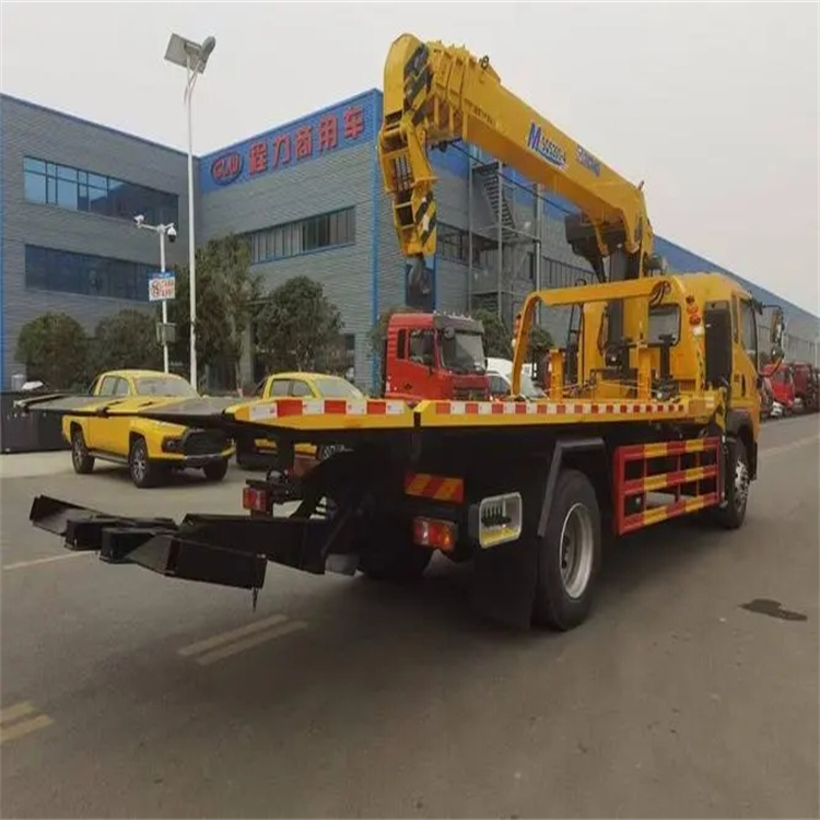 隆化县附近小随车吊出租电话，轻松解决搬运烦恼